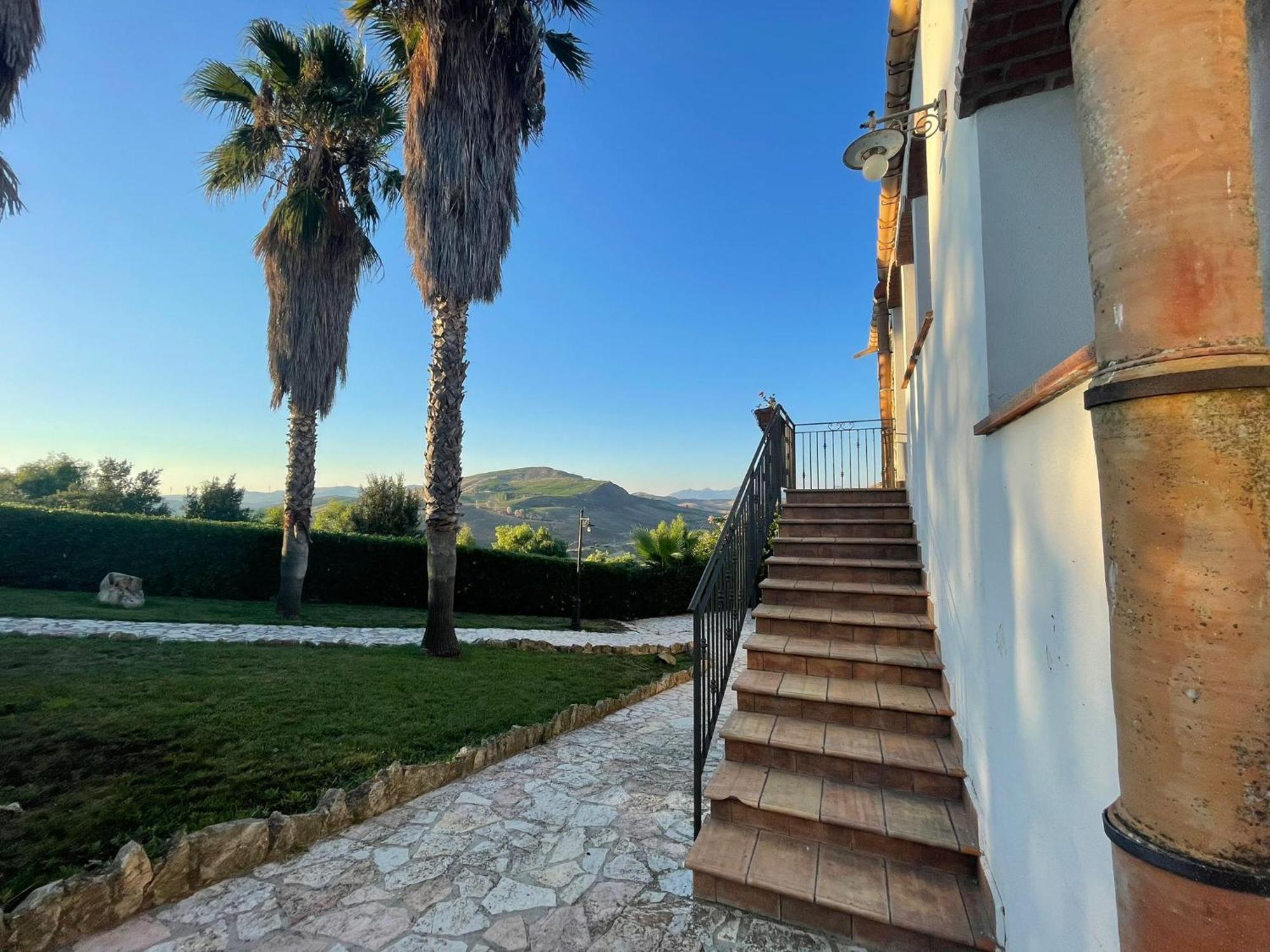 Ponte Calatrasi Agriturismo Roccamena Dış mekan fotoğraf