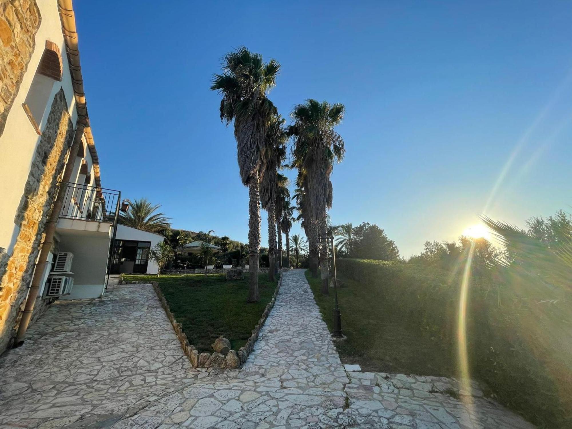 Ponte Calatrasi Agriturismo Roccamena Dış mekan fotoğraf